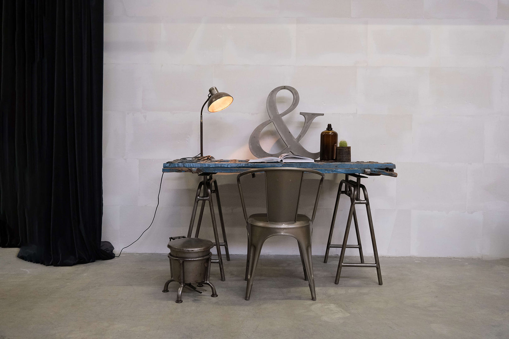 Trademark Living Klapp pedalspand jern - S