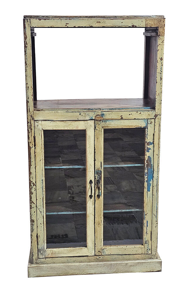 Trademark Living Skønt patineret vitrineskab