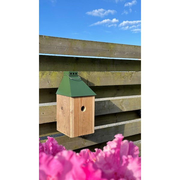 Olivengrøn Mini Birdy Sleep Wall Fuglehus (genb træ) L17xB17xH36,5 cm