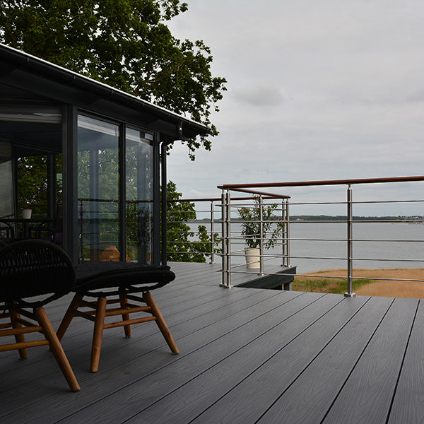 Kirkedal komposit terrasse HEIMDAL Black/Grey 22x300x4000 mm